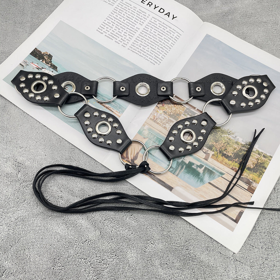 Women's Vintage Flying Ring Design Lace-up Belt