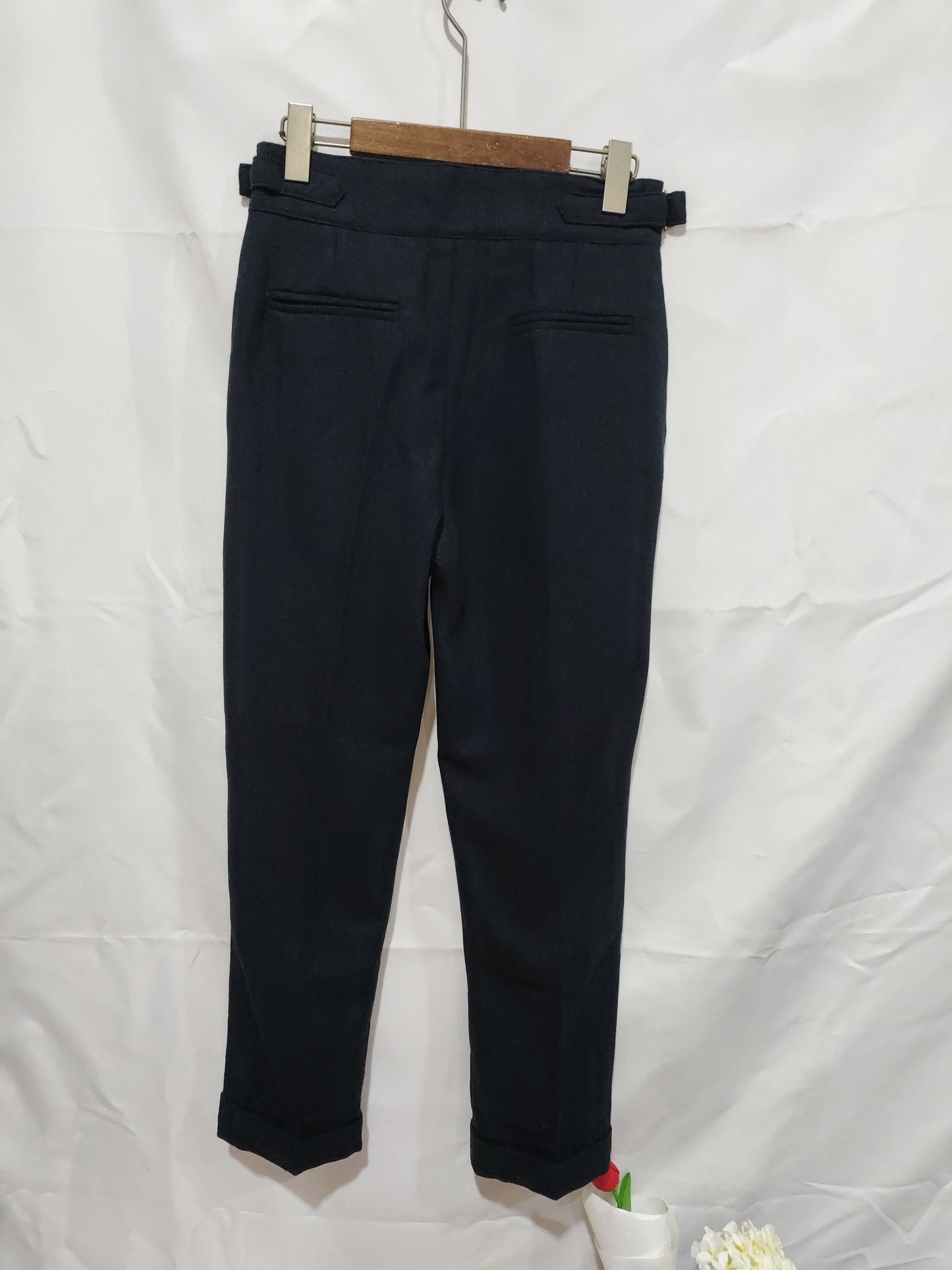 Slim-Fit-Hose aus Tweedwolle mit Fischgrätenmuster