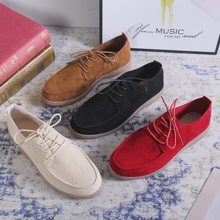 Women's Slip-on Flat Bottom Casual Retro Small Leather Shoes