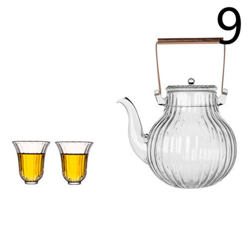 Handcrafted jug set made of high temperature resistant glass