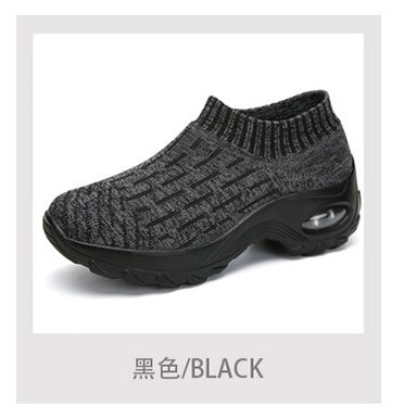 Women's sports shoes