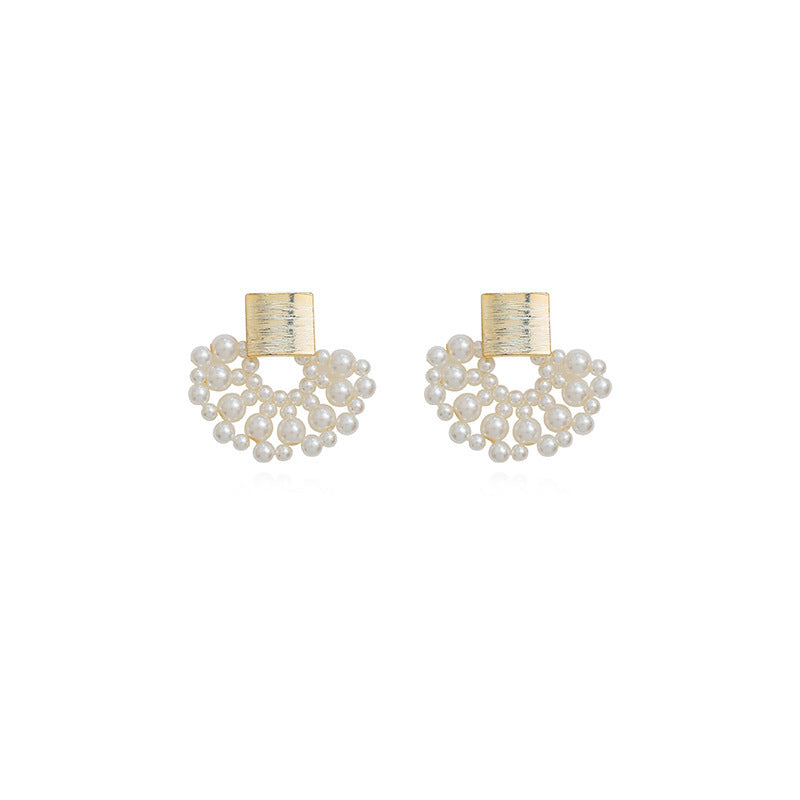 Handmade woven wavy pearl stud earrings