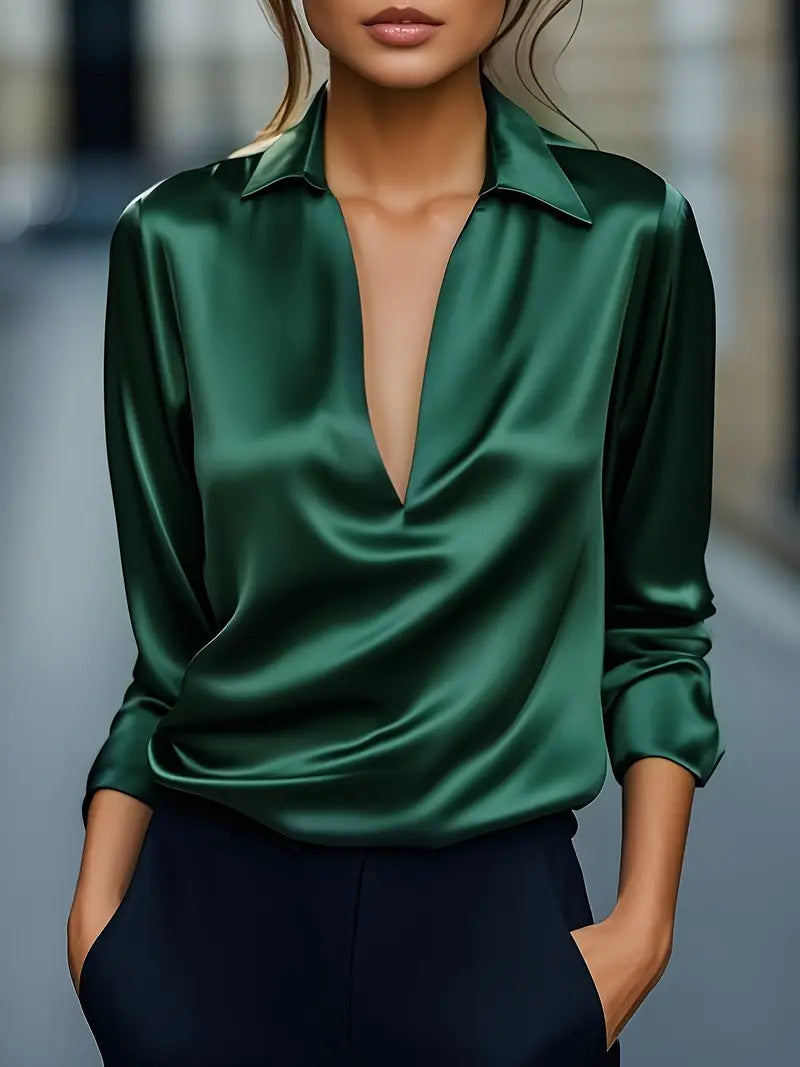 Einfarbiges, schlichtes Langarmshirt mit V-Ausschnitt
