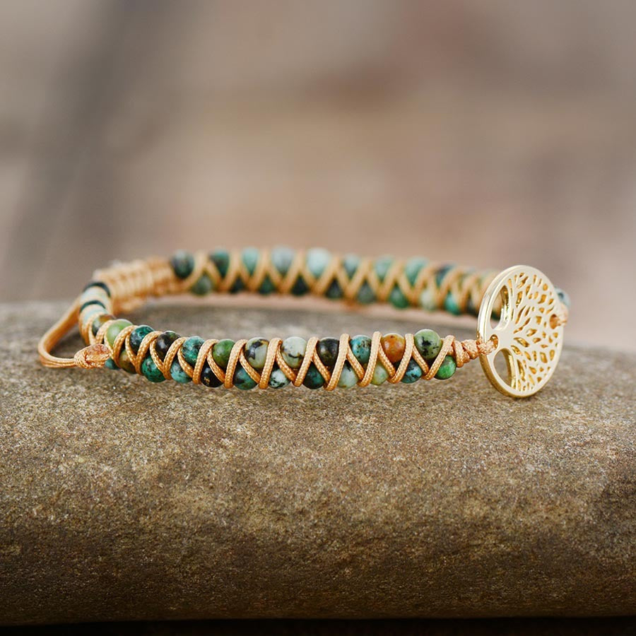 Handmade Jewelry made of natural stone hand-woven ladies bracelet