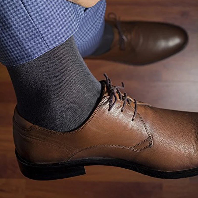 Männer Match-Up Männer Bambus Schwarz Socken Atmungsaktive Business Kleid Socken (6 Paare/los)