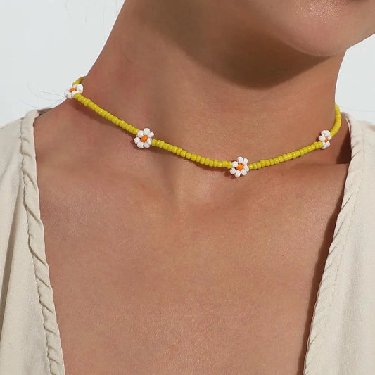 2022 neue Korea Schöne Gänseblümchen Blumen Bunte Perlen Charme Aussage Kurze Halsband Halskette für Frauen Urlaub Schmuck