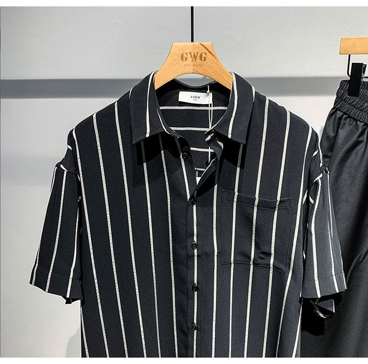 Men's loose, comfortable striped short-sleeved shirt